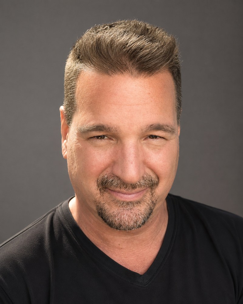 Steve X — Press Headshot 2026 (Color)